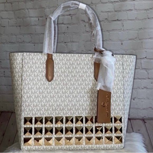 Michael Kors Large SINCLAIR Studded Tote - Picture 1 of 4